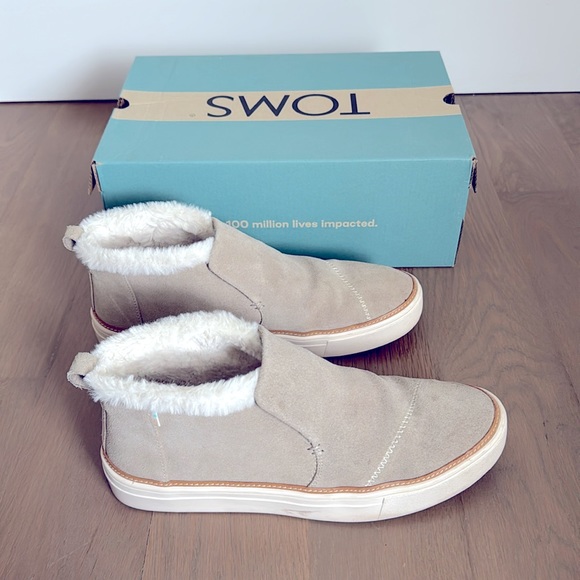 Booties - Picture 3 of 10